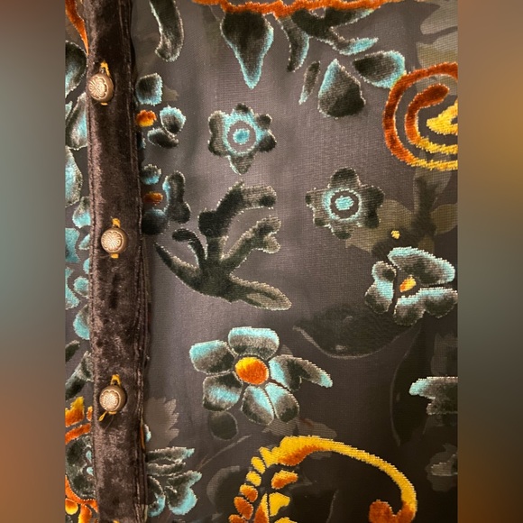 Patch velvet silk button up - Picture 3 of 7